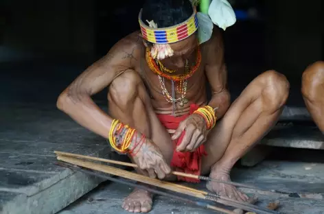 Hommes-fleurs de Mentawai, île de Siberut - Indonésie