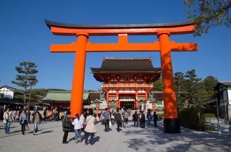 Entrée au sanctuaire shintoiste de Fushimi Inari, Kyoto - Japon