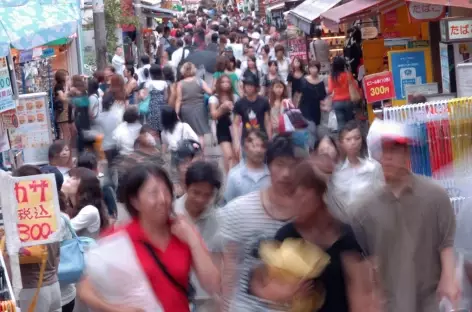 La rue animée de Takeshita Dori, Tokyo - Japon