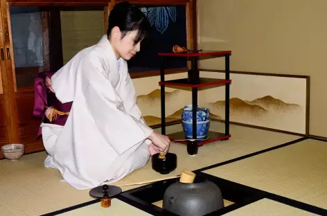 Cérémonie traditionnelle du thé, Kyoto - Japon