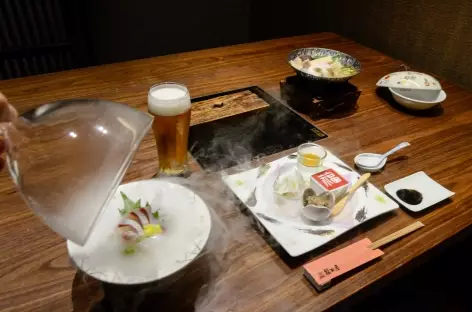 Repas traditionnel japonais dans un ryokan - Japon
