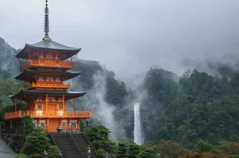 Nachi no Taki Waterfall_Japon