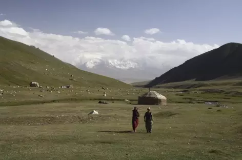 Plateau et yourte nomade - Kirghizie
