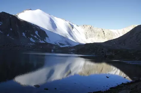 Lever de soleil aux lacs Kochkol - Kirghizie