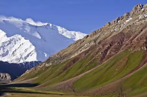 Pic Lénine depuis le camp de base - Kirghizie