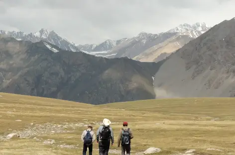 Au fond les 2 cols du lendemain - Kirghizie