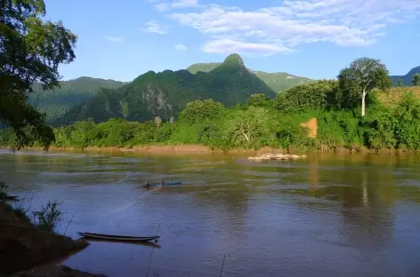 Au bord de la Nam Ou - Laos