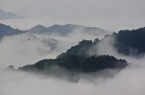 Des montagnes escarpées en pays Hmong - Laos