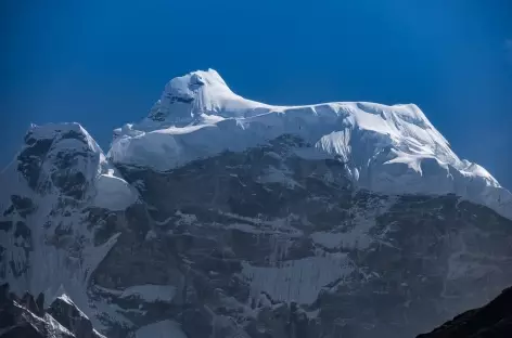 Kangtega ( 6783m) - Népal