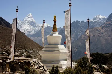Chorten avec Ama Dablam - Népal