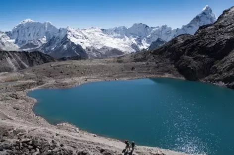 Le lac sous le Kongmala - Népal