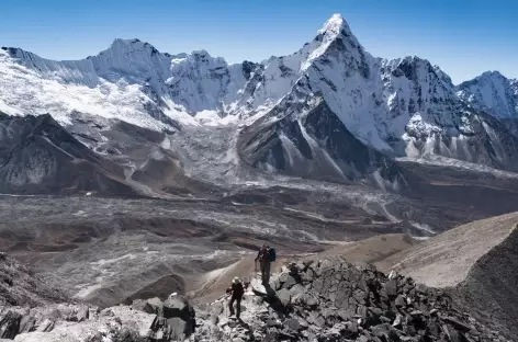 Arrête sommitale Chhukung Ri - Népal