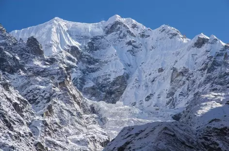 En direction de Kambachen - Kangchenjunga Népal