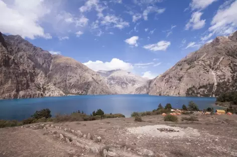 Trek > Camp du lac Phoksundo (3610 m)