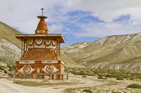 Chorten sur le chemin menant à Lo Manthang (Mustang, Népal)