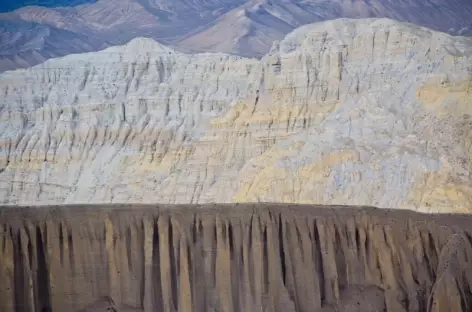 Autour de Yara Mustang Népal