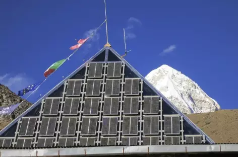 La pyramide à Lobuche, laboratoire de recherche - Népal