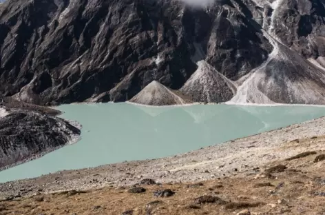Lac glaciaire Chola Tsho - Népal