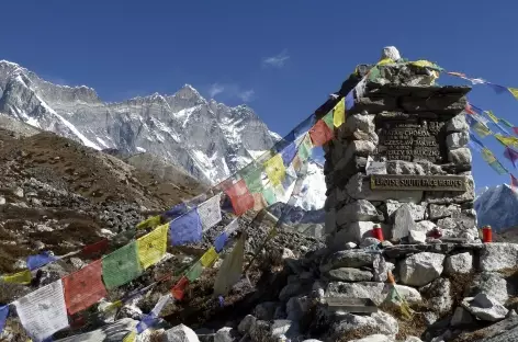 Mémorial sous le Lhotse - Népal