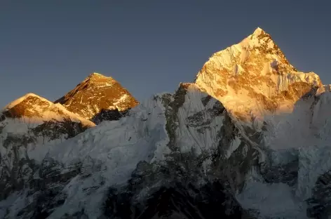 Soleil couchant sur l'Everest et le Nuptse - Népal