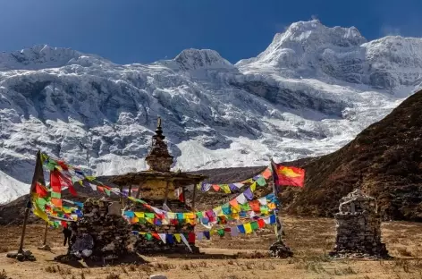 Vallée de Pugyen et Nadi Shuli (7871m) - Manaslu-Népal