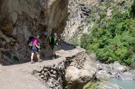 Entre Lokpa et Bihi Phedi Manaslu Népal