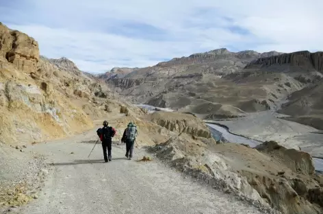 Marche en direction de Tsarang