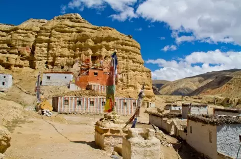 Monastère troglodyte de Nyiphu Mustang 