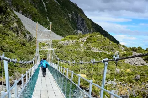 Pont suspendu dans la vallée de Hooker, Mont Cook - Nouvelle Zélande