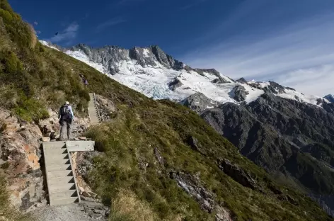 Randonnée menant à Sealy Tarns et au refuge Mueller Hut - Nouvelle Zélande