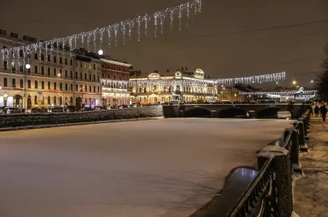 Saint-Petersbourg, les canaux depuis le musée Fabergé