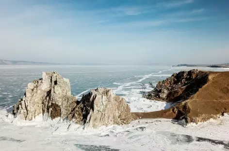 Rocher Bourkhan ('Demeure du Dieu du lac') - Baïkal