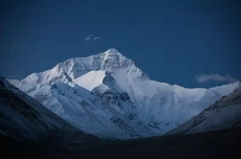 Lever du jour sur la face Nord de l'Everest - Tibet