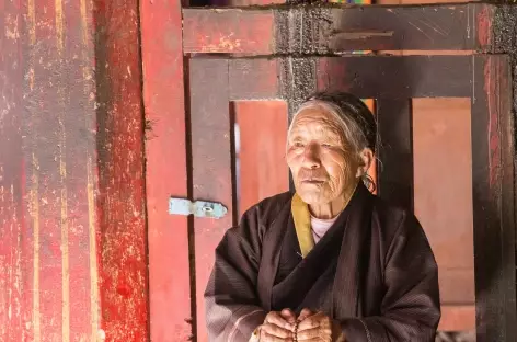 Prière et recueillement au monastère de Samyé - Tibet