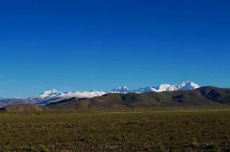 Everest et Cho Oyu depuis la route, Tibet