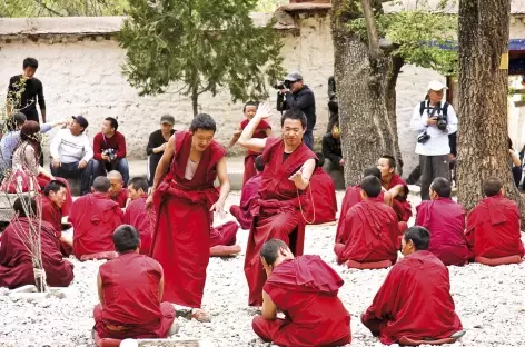 Joutes à Sera - Tibet