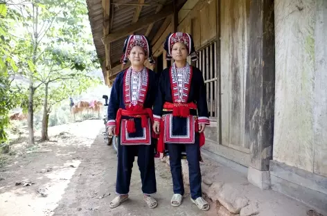 Tenues des Yao rouges