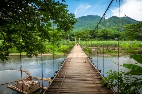 Pont à Pu Luong, Mai Chau dans le nord du Vietnam