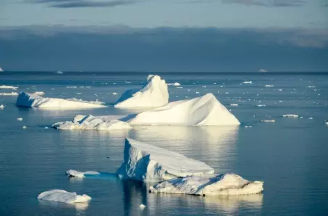 Icebergs au large de Qaqortoq - Groenland