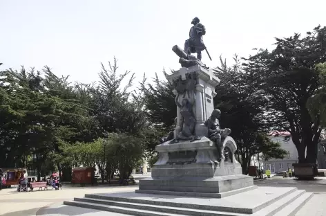Statue de Magellan à Punta Arenas - Patagonie - 