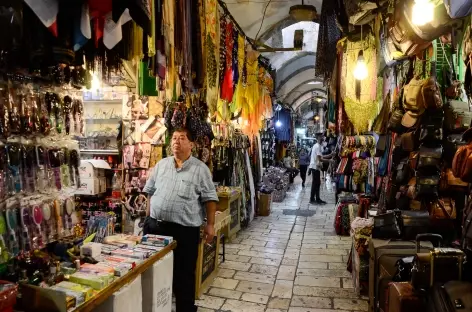 Souk dans la vieille ville de Jérusalem - Israël