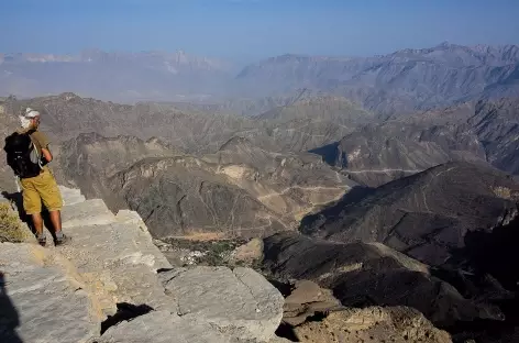 Vers le col  de Sharaf Al Alamain (2000 m) - Oman
