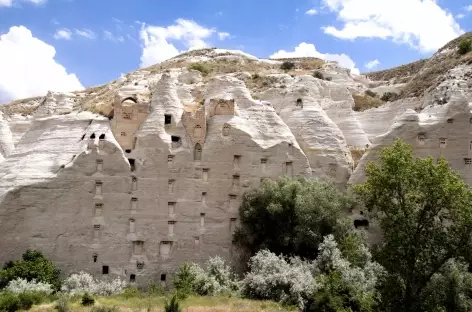 Vallée d'Uzengi avec ses pigeonniers, Cappadoce - Turquie