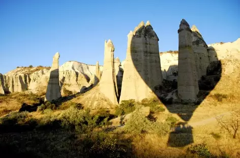 Montgolfières dans le ciel de Cappadoce - Turquie - 