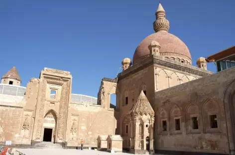 Palais d'Ishak Pasa, dominant la ville de Dogubeyazit - Turquie