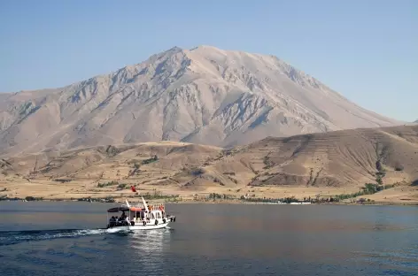 Excursion en bateau sur le lac de Van