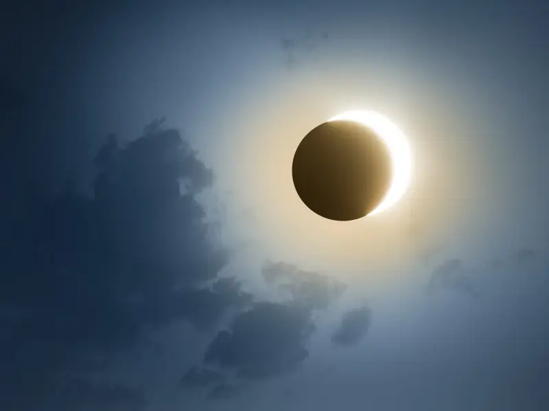 Eclipse solaire, &copy; peterschreiber.media_Istock 