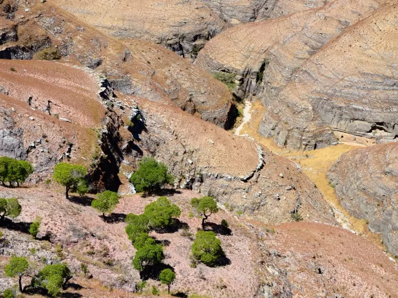 Trek sauvage dans le nord du massif du Makay - Madagascar, &copy; Julien Erster - TIRAWA 