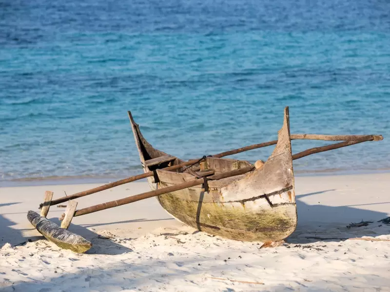 Pirogue à balancier - Madagascar, &copy; Christian Juni - TIRAWA 