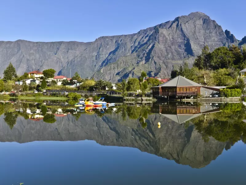 Cadre idyllique à Cilaos - La Réunion, &copy; Serge Gelabert 